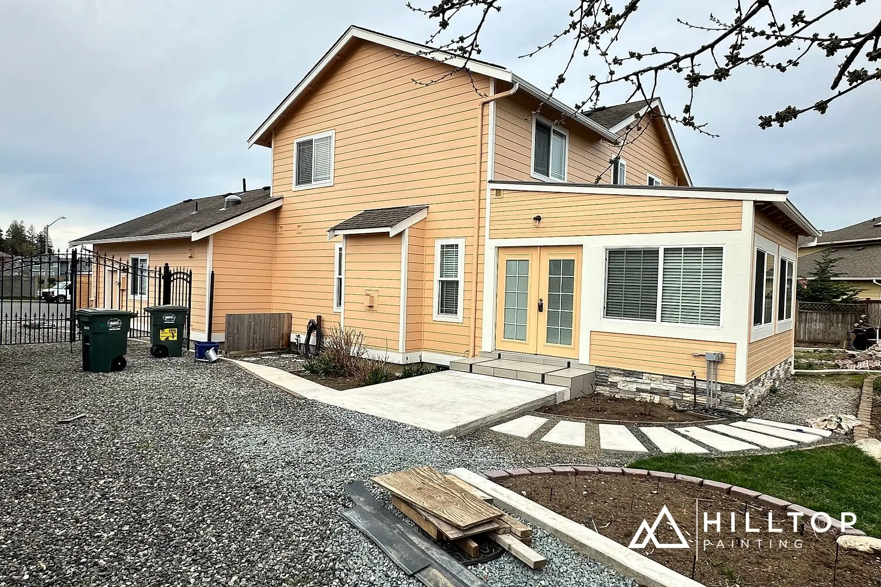 Warm & Sociable SW 6359 — a Ferndale Two-Story with a Red Tomato Door — photo 2