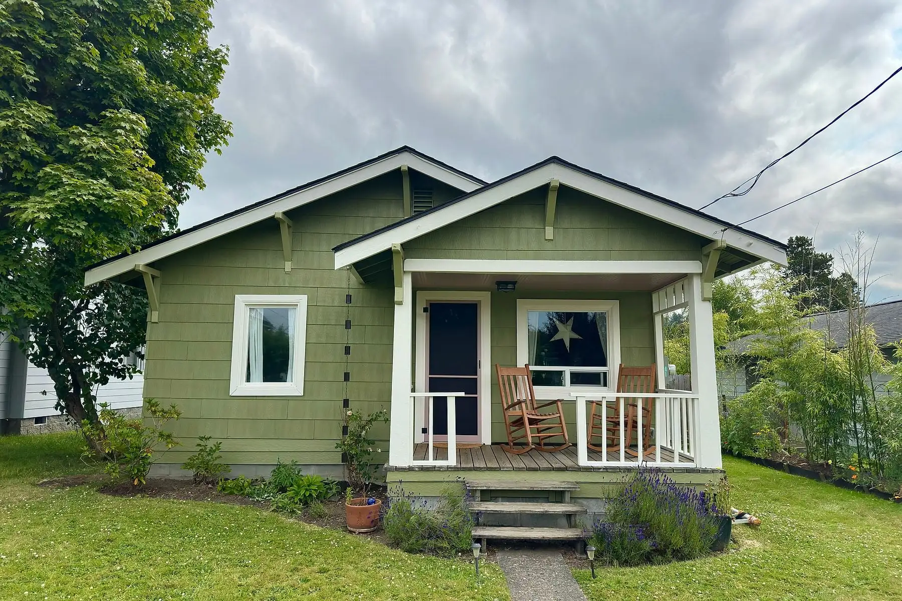 7 Exterior Color Palettes That Hold Up in PNW Light