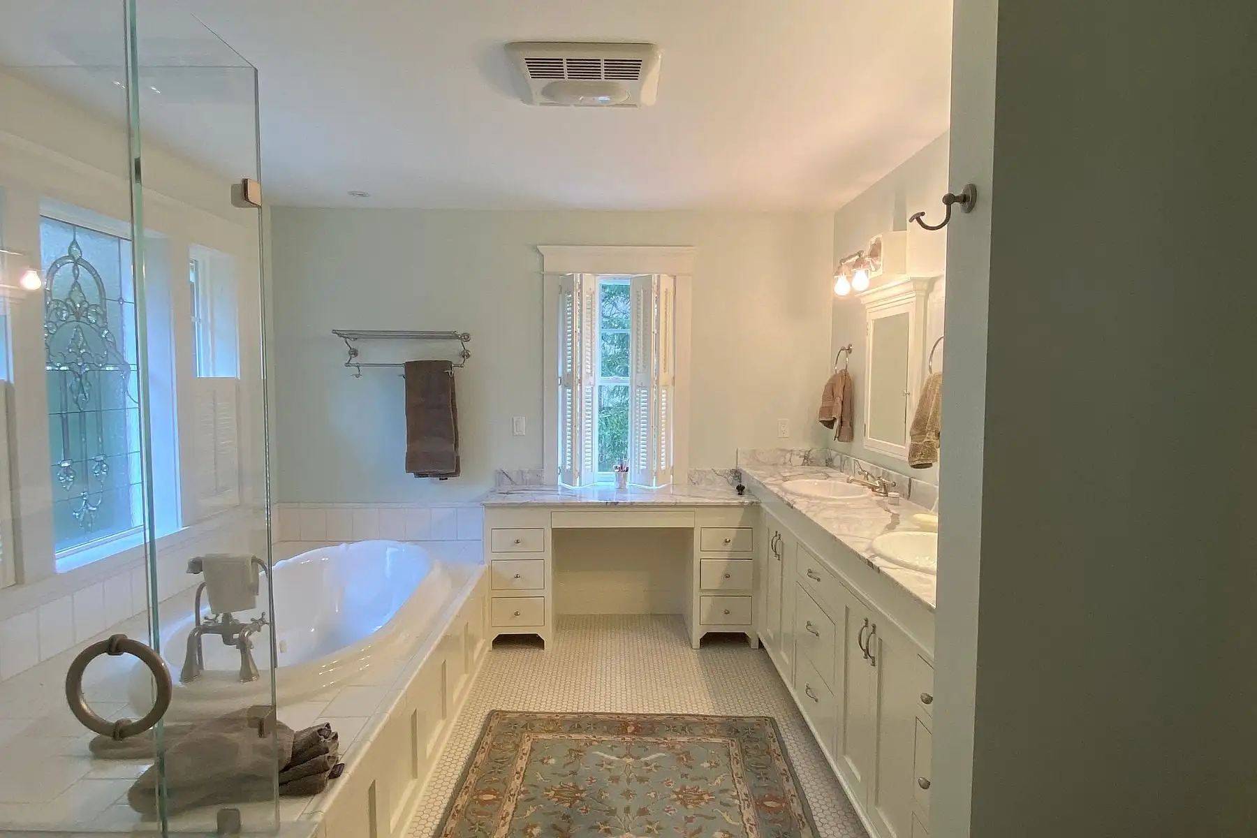 Cabinet Painting in Custer